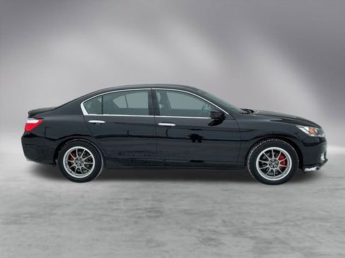Used 2015 Honda Accord Sport image 3