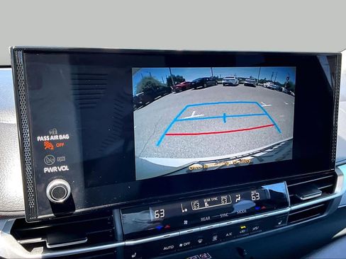 Used 2025 Toyota Sienna XLE AWD/4WD image 26