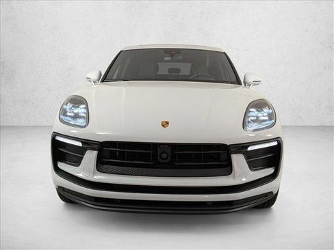 New 2025 Porsche Macan image 6