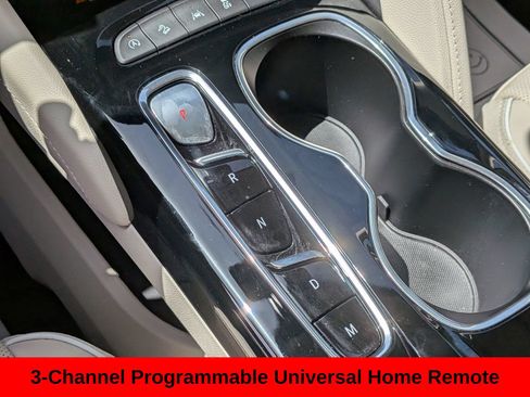 Used 2022 Buick Envision Avenir w/ Technology Package II AWD/4WD image 23