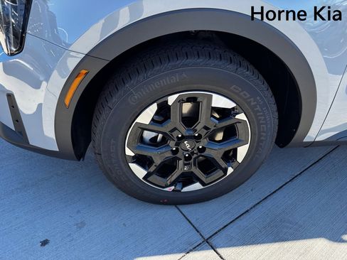 New 2026 Kia Sorento S image 8