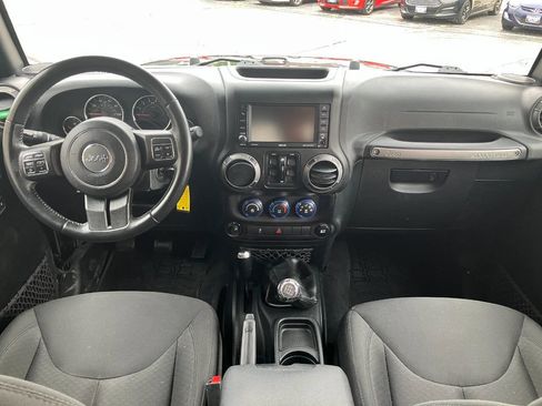 Used 2017 Jeep Wrangler Unlimited Sport AWD/4WD image 17