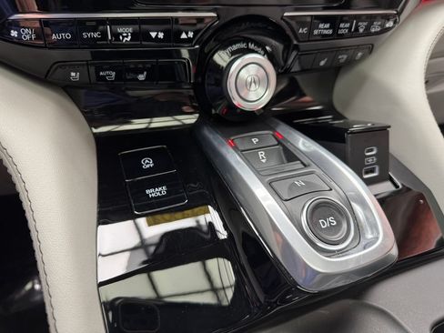 Used 2023 Acura MDX SH-AWD w/ Advance Package image 20