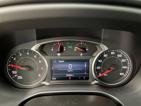 Used 2023 GMC Acadia SLE FWD image 11