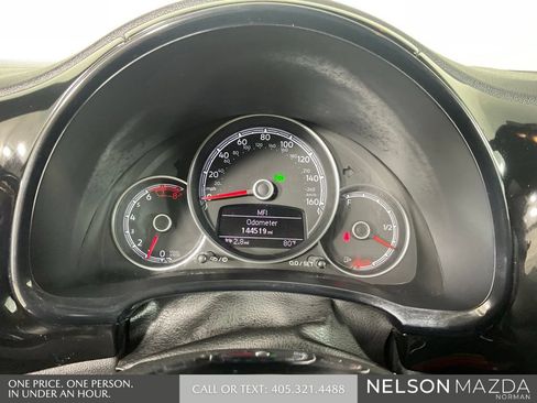 Used 2018 Volkswagen Beetle 2.0T S FWD image 39