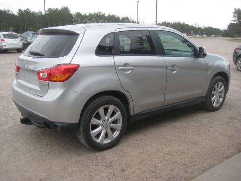 Used 2014 Mitsubishi Outlander Sport ES AWD/4WD image 5