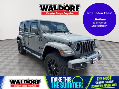Used 2023 Jeep Wrangler Unlimited Sahara AWD/4WD image 1