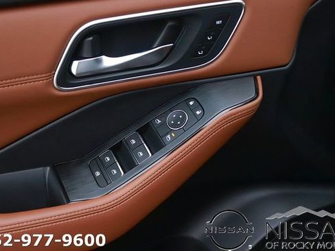 New 2026 Nissan Rogue Platinum w/ Platinum Premium Package AWD/4WD image 10