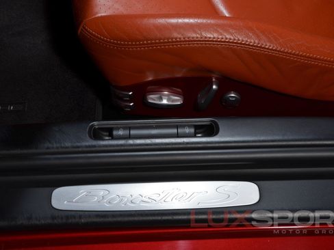 Used 2009 Porsche Boxster S image 32