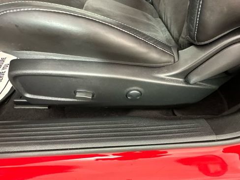 Used 2022 Dodge Challenger R/T Scat Pack w/ Plus Package RWD image 16
