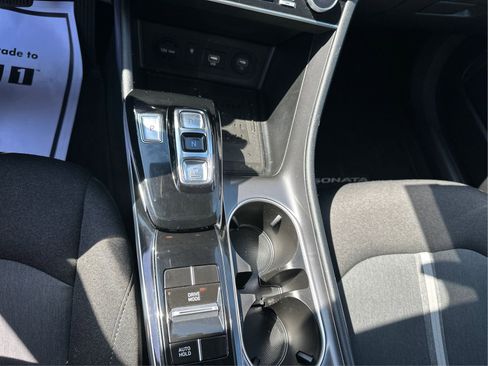 Used 2020 Hyundai Sonata SEL w/ Convenience Package FWD image 16