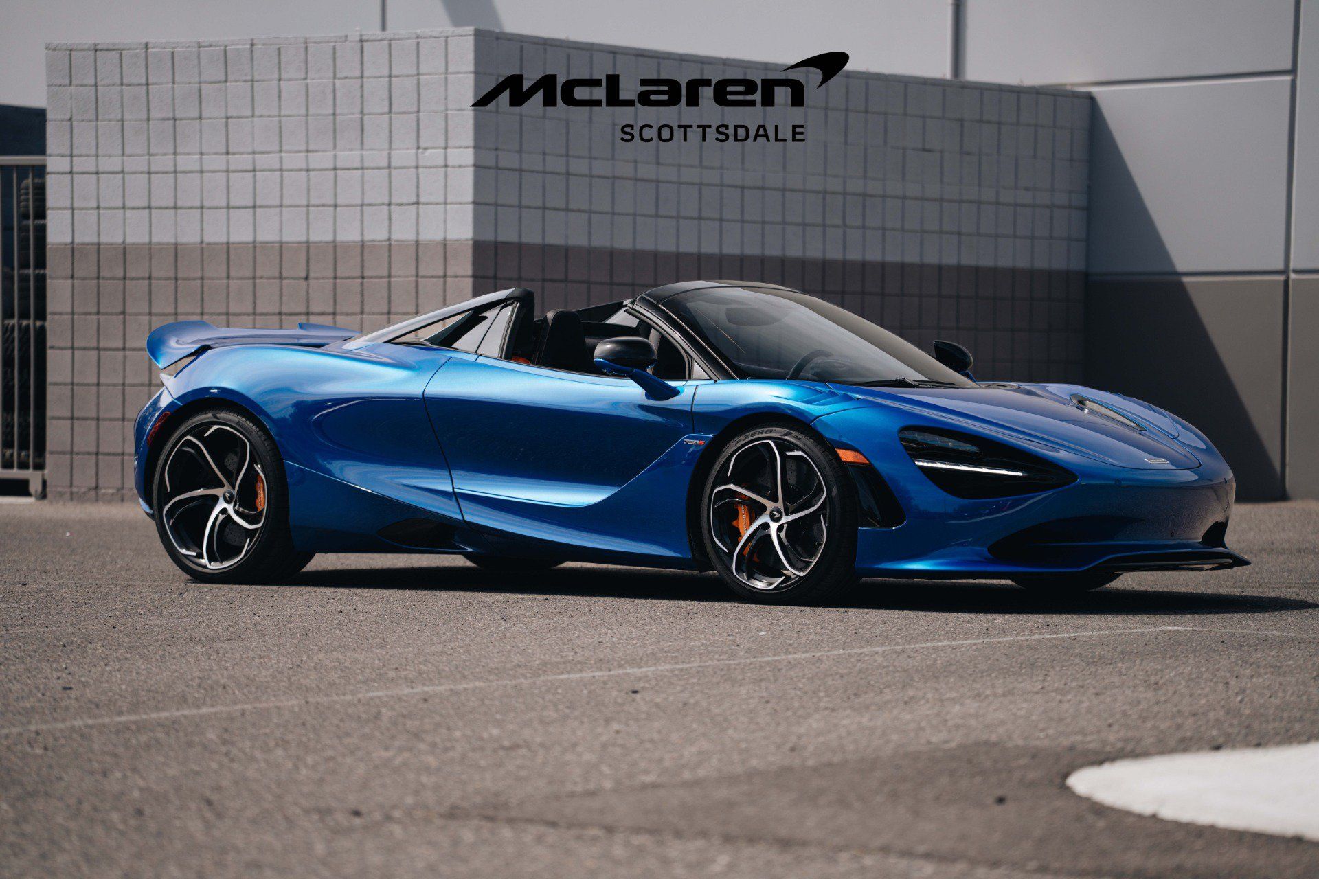 Used 2024 McLaren 750S Spider RWD image 12