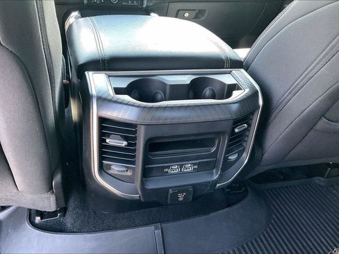 Used 2025 RAM 1500 Big Horn AWD/4WD image 34