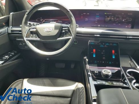Certified 2025 Cadillac Escalade Sport w/ LPO, ONYX Package RWD image 18