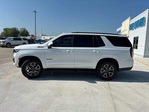 Used 2023 Chevrolet Tahoe Z71 w/ Luxury Package AWD/4WD image 6