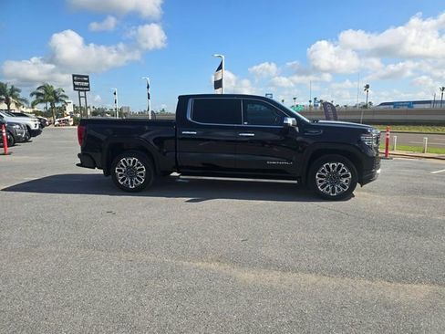 Used 2023 GMC Sierra 1500 Denali Ultimate AWD/4WD image 4