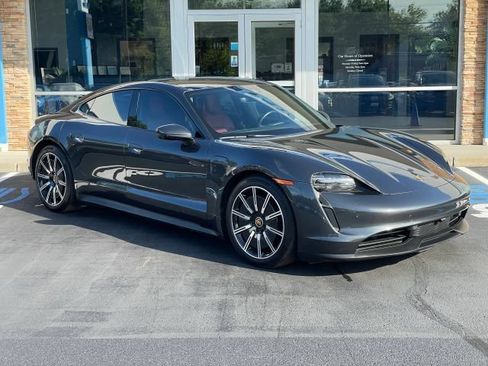 Used 2021 Porsche Taycan RWD image 1
