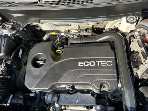 Used 2022 Chevrolet Equinox LT AWD/4WD image 32