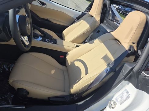 New 2026 MAZDA MX-5 Miata RF Grand Touring w/ Weather Package RWD image 17