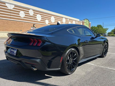 Certified 2025 Ford Mustang GT Premium RWD image 5