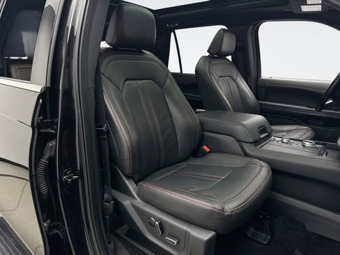 Used 2022 Ford Expedition Max Limited image 17