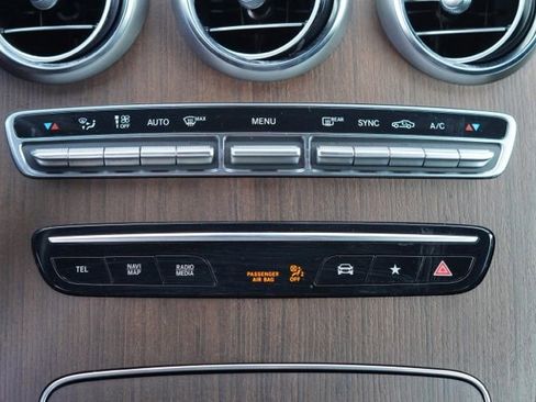 Used 2020 Mercedes-Benz GLC 300 image 26