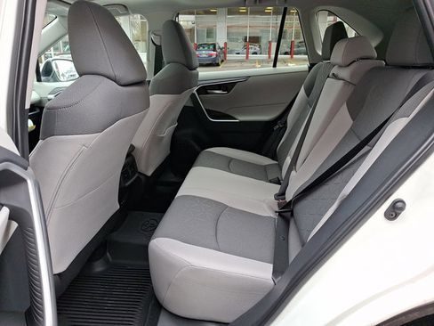 Certified 2025 Toyota RAV4 XLE w/ Convenience Package image 10