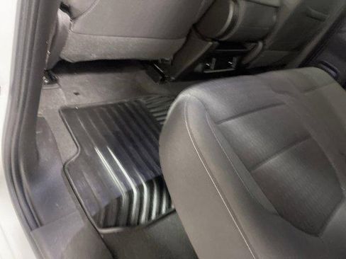 Used 2022 Chevrolet Silverado 2500 LT AWD/4WD image 12