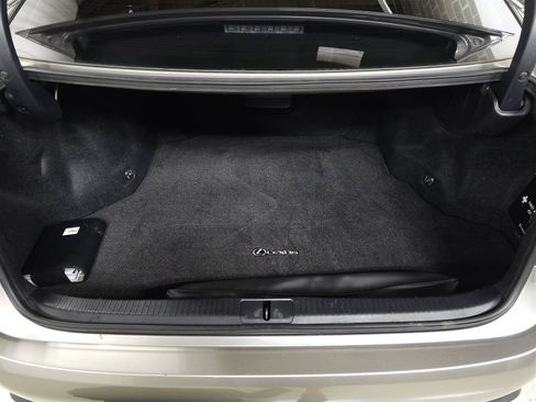 Used 2017 Lexus ES 350 w/ Luxury Package FWD image 7