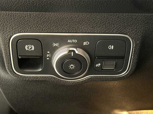 Certified 2024 Mercedes-Benz EQB 250+ image 37