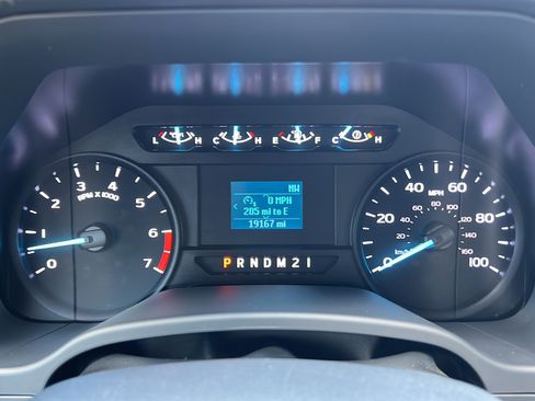 Used 2022 Ford F250 XL w/ Power Equipment Group AWD/4WD image 16