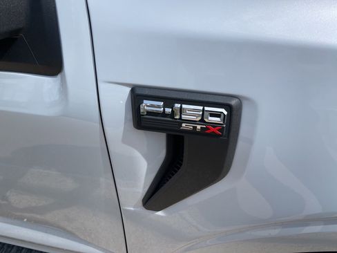 Used 2021 Ford F150 XL w/ STX Appearance Package RWD image 9