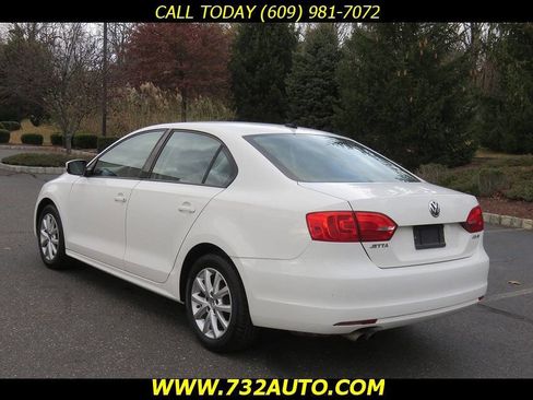 Used 2011 Volkswagen Jetta SE image 10