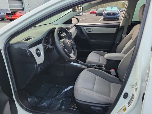 Used 2019 Toyota Corolla LE image 15