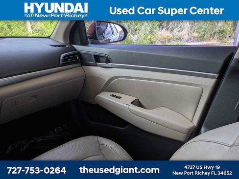 Used 2020 Hyundai Elantra Limited FWD image 17