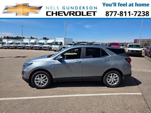 Used 2024 Chevrolet Equinox LT image 3