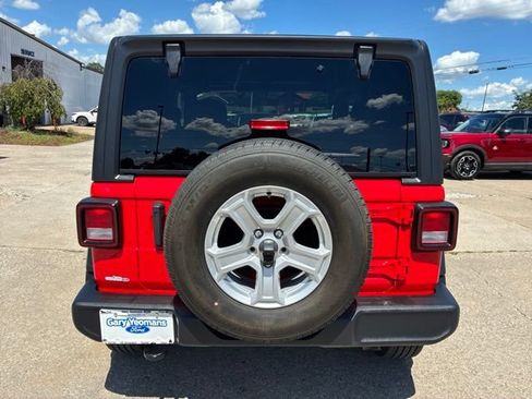 Used 2023 Jeep Wrangler Sport AWD/4WD image 6