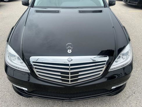 Used 2011 Mercedes-Benz S 550 4MATIC image 10