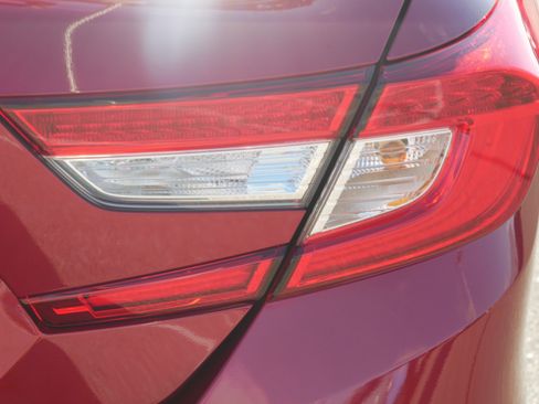 Certified 2020 Honda Accord EX image 17