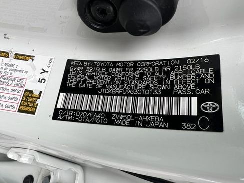 Used 2016 Toyota Prius Two image 35