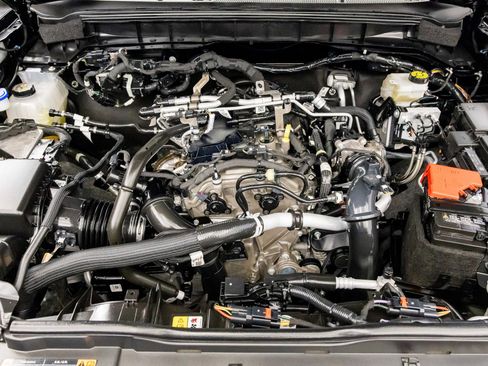 Used 2025 Ford Bronco Outer Banks image 29