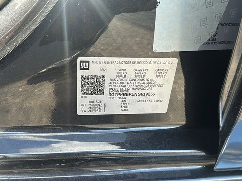 Used 2022 GMC Sierra 1500 SLE image 10