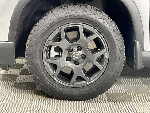 Used 2023 Honda Pilot TrailSport image 30