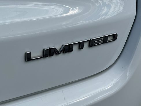 Used 2025 Jeep Compass Limited AWD/4WD image 26