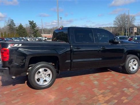 Used 2018 Chevrolet Silverado 1500 LT w/ Texas Edition image 3