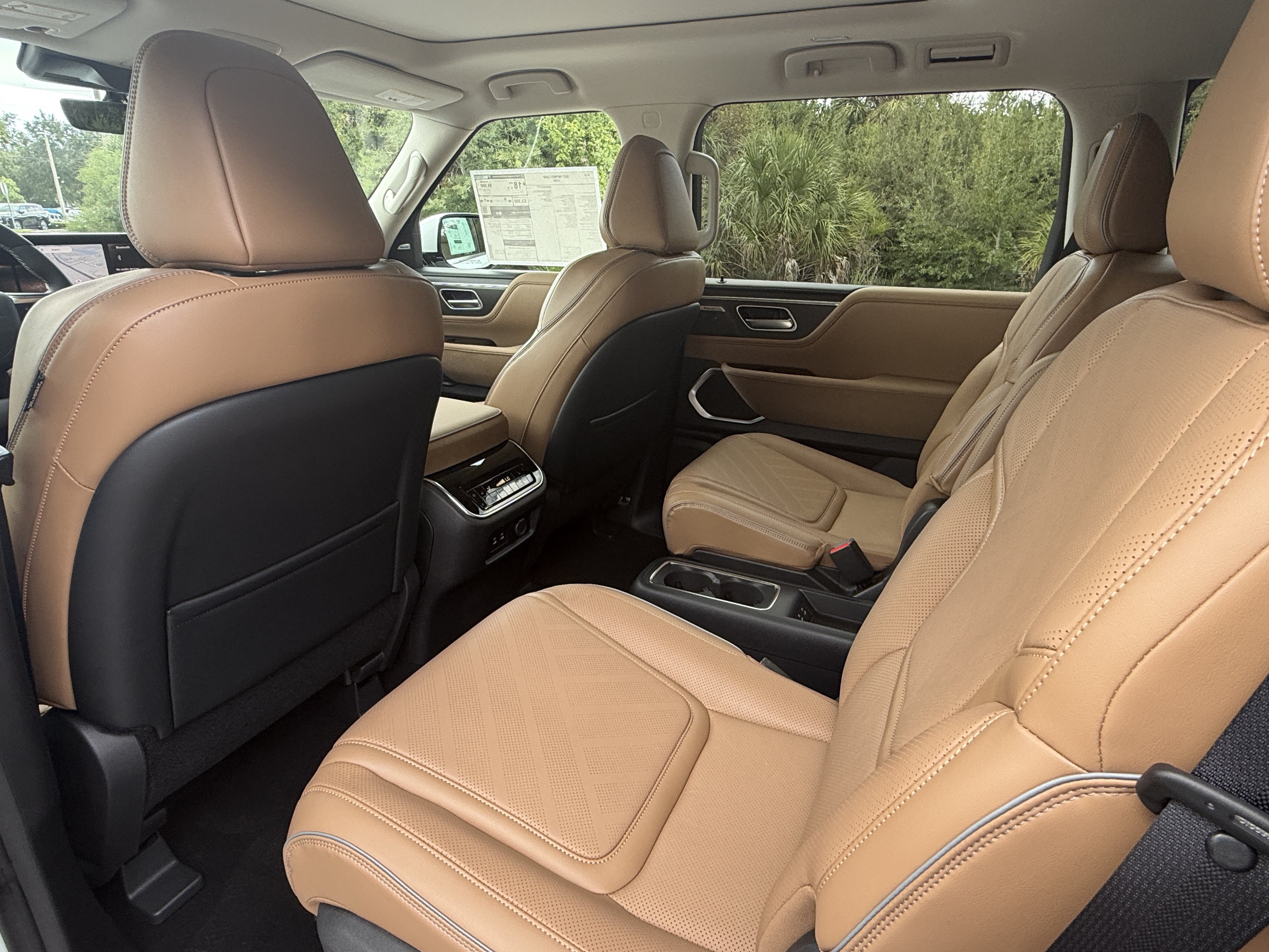 New 2027 INFINITI QX80 Luxe w/ Cargo Package RWD image 18