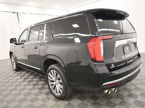 Used 2021 GMC Yukon XL Denali image 5