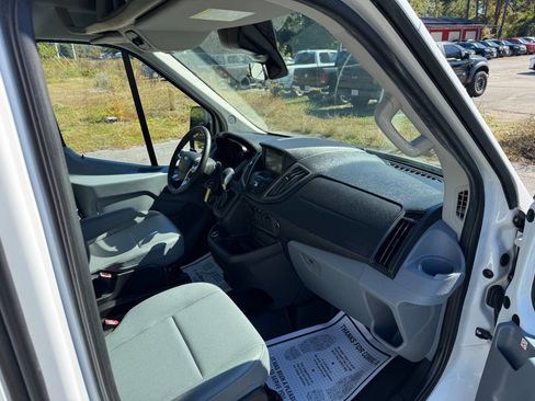 Used 2019 Ford Transit 350 XL image 18