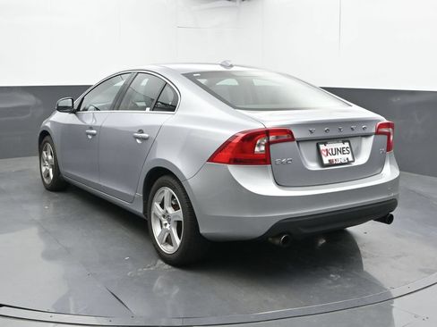 Used 2013 Volvo S60 T5 FWD image 10