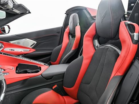 Used 2024 Chevrolet Corvette Z06 w/ Z07 Performance Package RWD image 18